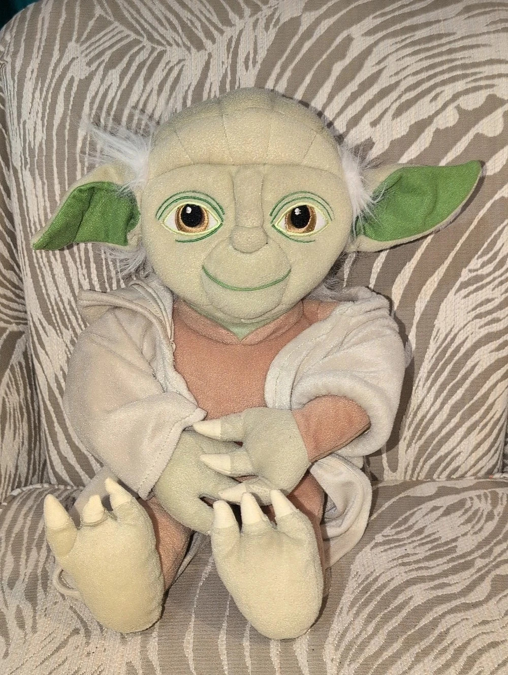Star Wars Master Yoda Plush Stuffed Animal Green & White